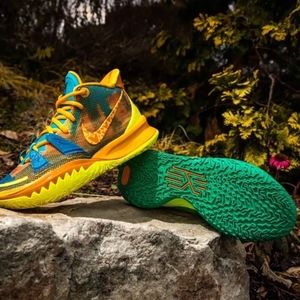 Kyrie 7 "Mom" Air & Earth Size 3.5 Brand New with Box